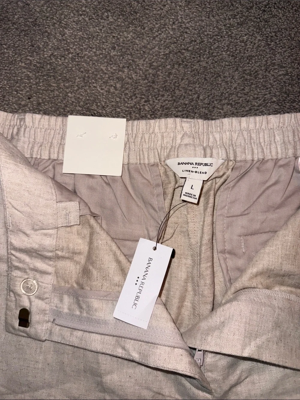 Women’s Light Beige Linen-Blend Casual Shorts